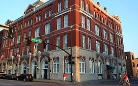 Hotel Indigo Savannah Historic District, an IHG Hotel